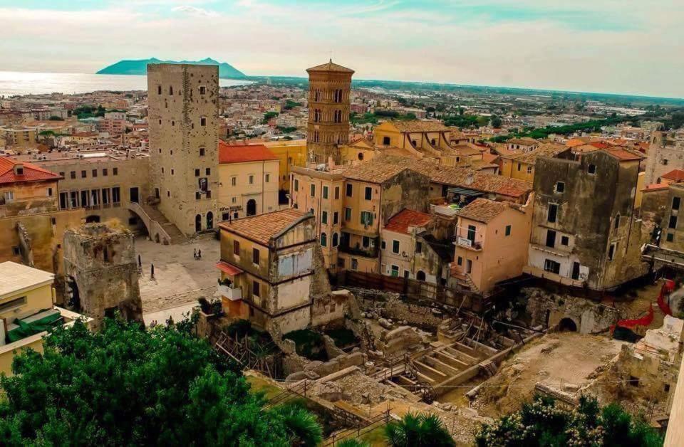 Casa Vitelli - Centro Storico A Due Passi Da Tutto Daire Terracina Dış mekan fotoğraf