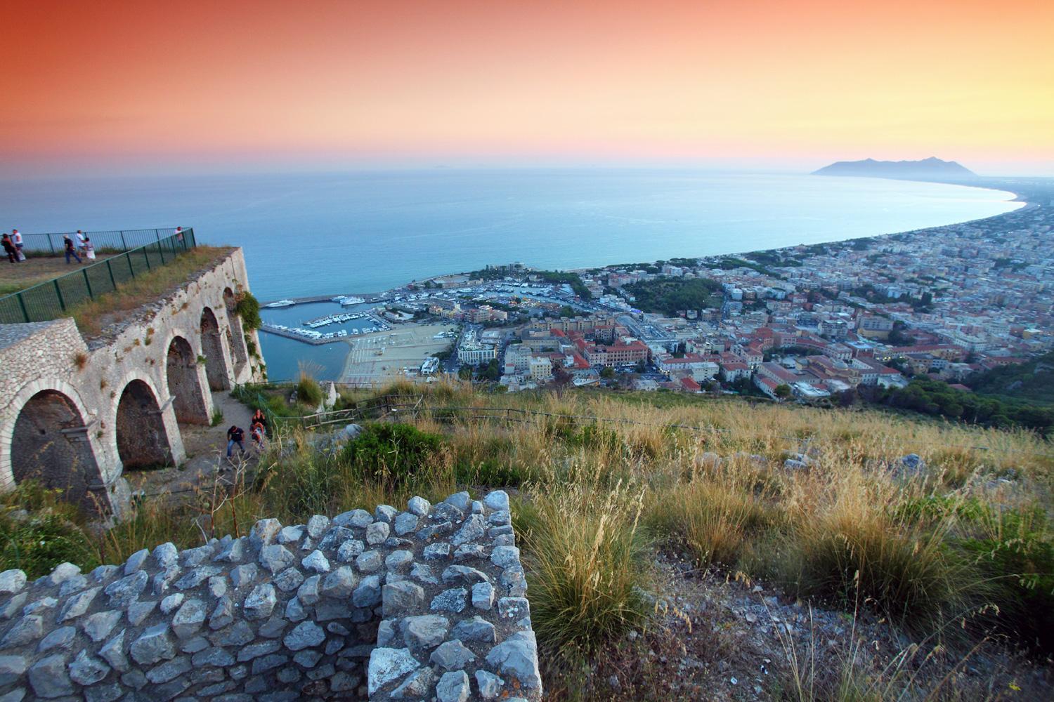 Casa Vitelli - Centro Storico A Due Passi Da Tutto Daire Terracina Dış mekan fotoğraf